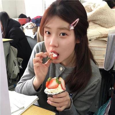 哈里斯夫人去巴黎 Mrs Harris Goes to Paris