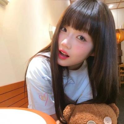 景是梨花羡意长